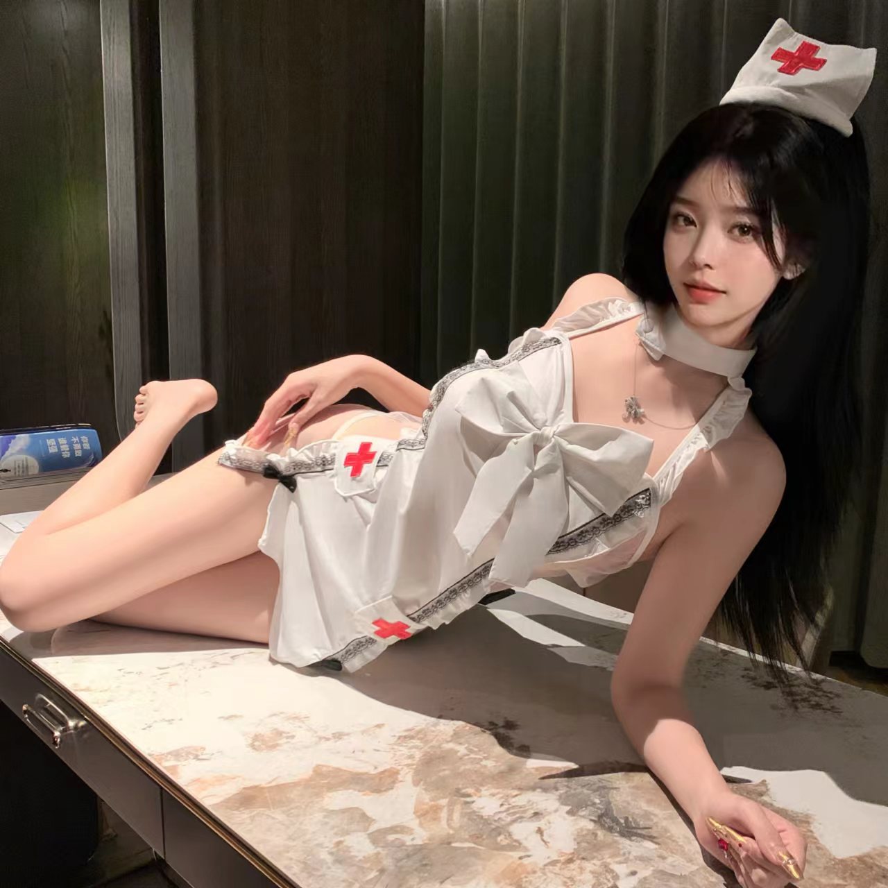 火辣制服小护士